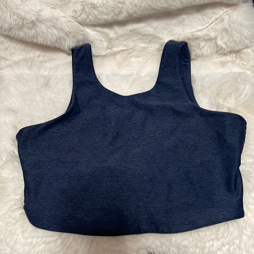 Outdoor Voices tri-color Venus crop - size S